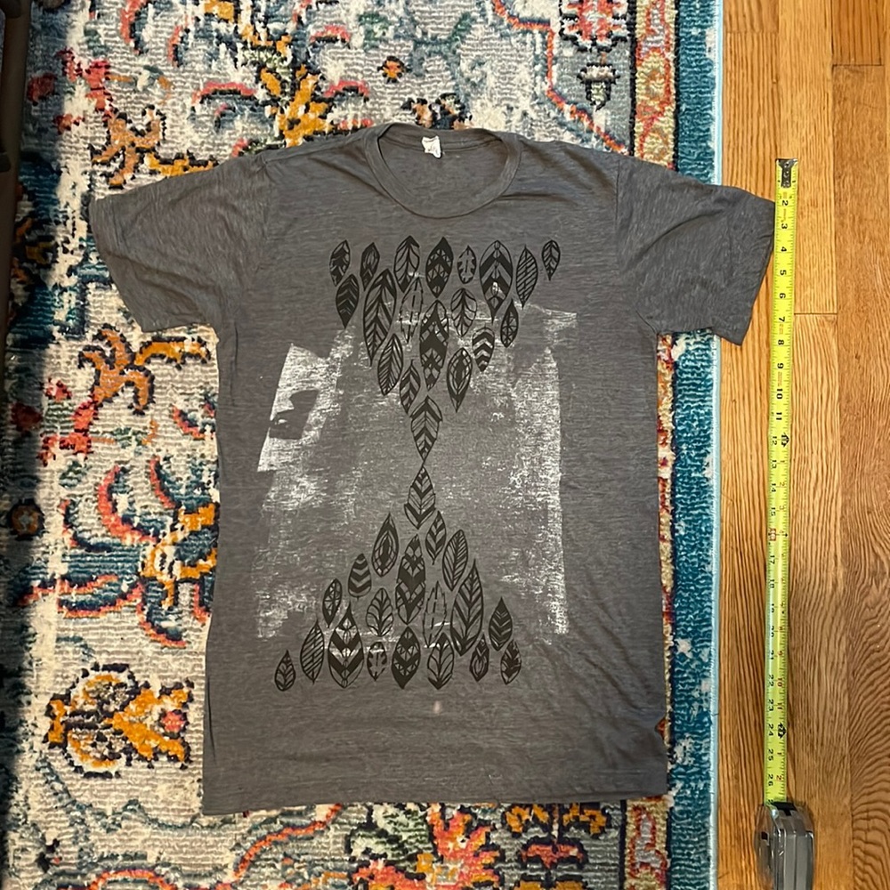 Custom silkscreen bleached men’s tshirt small